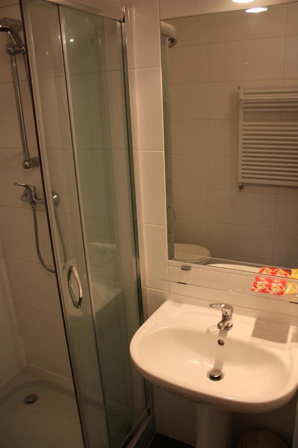 Hotel Piemont Pabianice Quarto foto